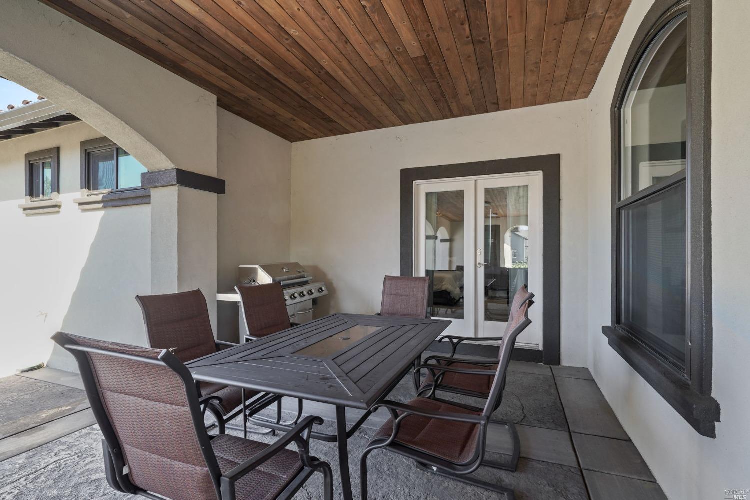 Detail Gallery Image 10 of 45 For 15350 Mustang Ct, Middletown,  CA 95461 - 3 Beds | 2 Baths