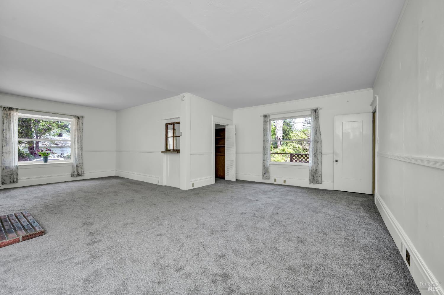 Detail Gallery Image 10 of 66 For 1466 Cooper Rd, Sebastopol,  CA 95472 - 6 Beds | 5/1 Baths