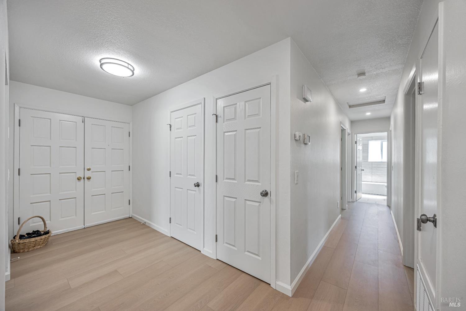 Detail Gallery Image 6 of 51 For 501 Garfield Park Ave, Santa Rosa,  CA 95409 - 4 Beds | 2 Baths