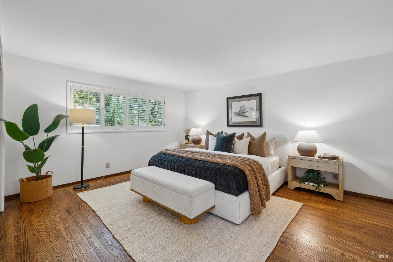 Detail Gallery Image 23 of 59 For 305 N Almenar Dr, Greenbrae,  CA 94904 - 4 Beds | 4 Baths
