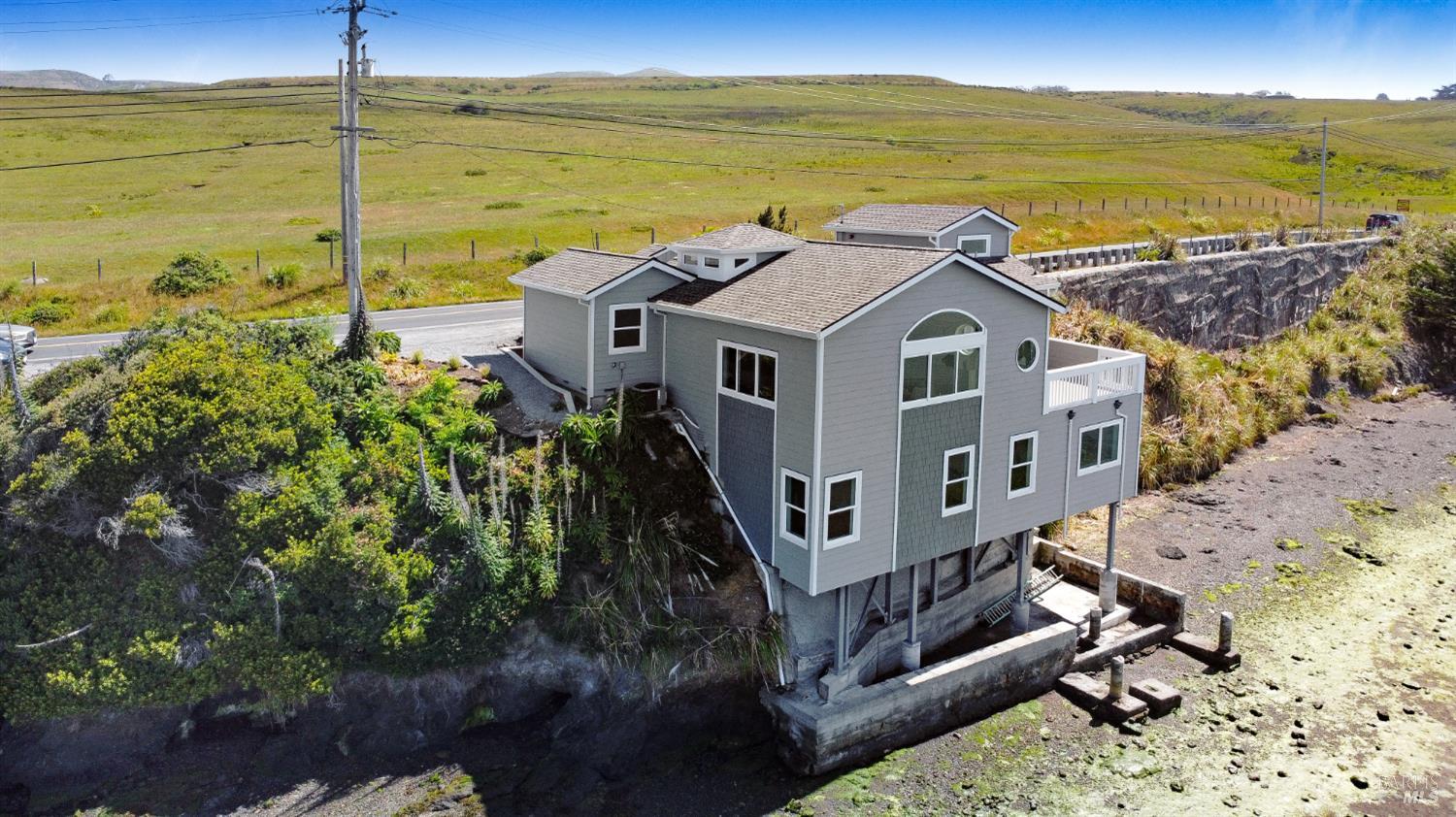 Detail Gallery Image 6 of 43 For 625 Highway 1 Hwy, Bodega Bay,  CA 94923 - 2 Beds | 1/1 Baths