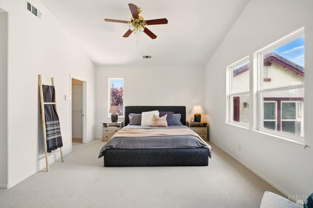 Detail Gallery Image 21 of 41 For 1935 Sestri Ln, Petaluma,  CA 94954 - 4 Beds | 4 Baths