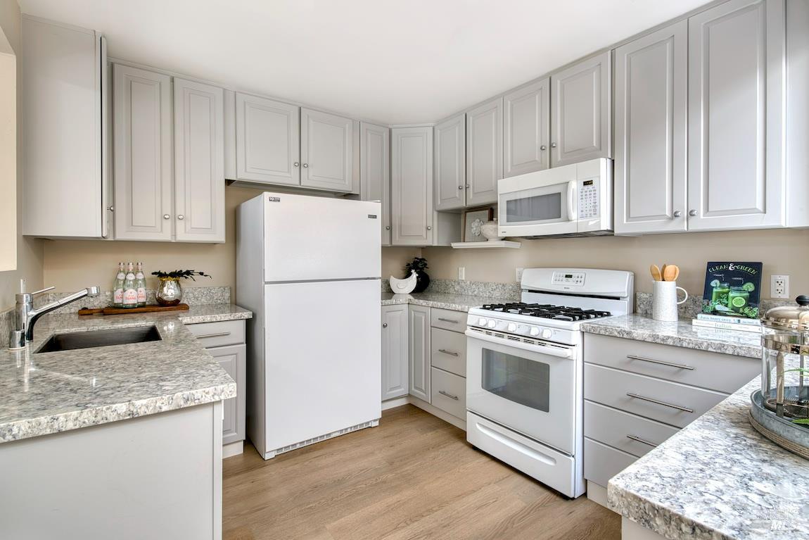 Detail Gallery Image 7 of 48 For 41 Salinas Ave, San Anselmo,  CA 94960 - 3 Beds | 3 Baths