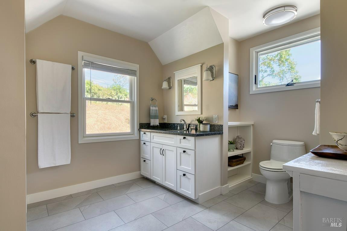 Detail Gallery Image 21 of 48 For 41 Salinas Ave, San Anselmo,  CA 94960 - 3 Beds | 3 Baths