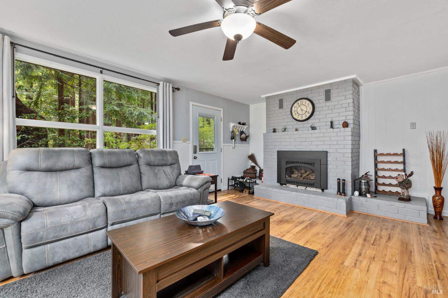 Detail Gallery Image 5 of 89 For 18 Wildwood Ln, Cazadero,  CA 95421 - 4 Beds | 3 Baths