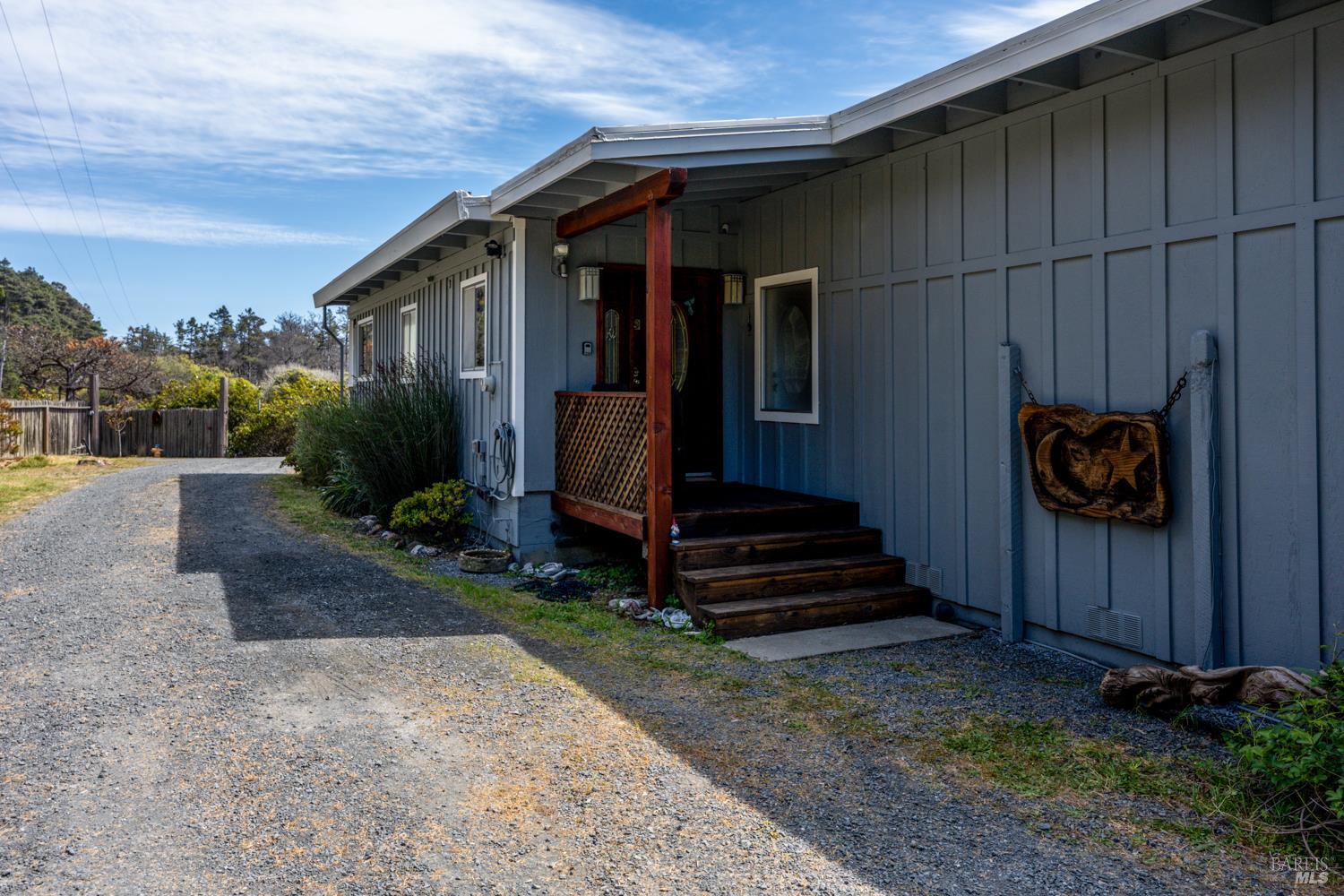 Detail Gallery Image 22 of 52 For 33500 S Highway 1 Unkn, Gualala,  CA 95445 - 3 Beds | 3 Baths