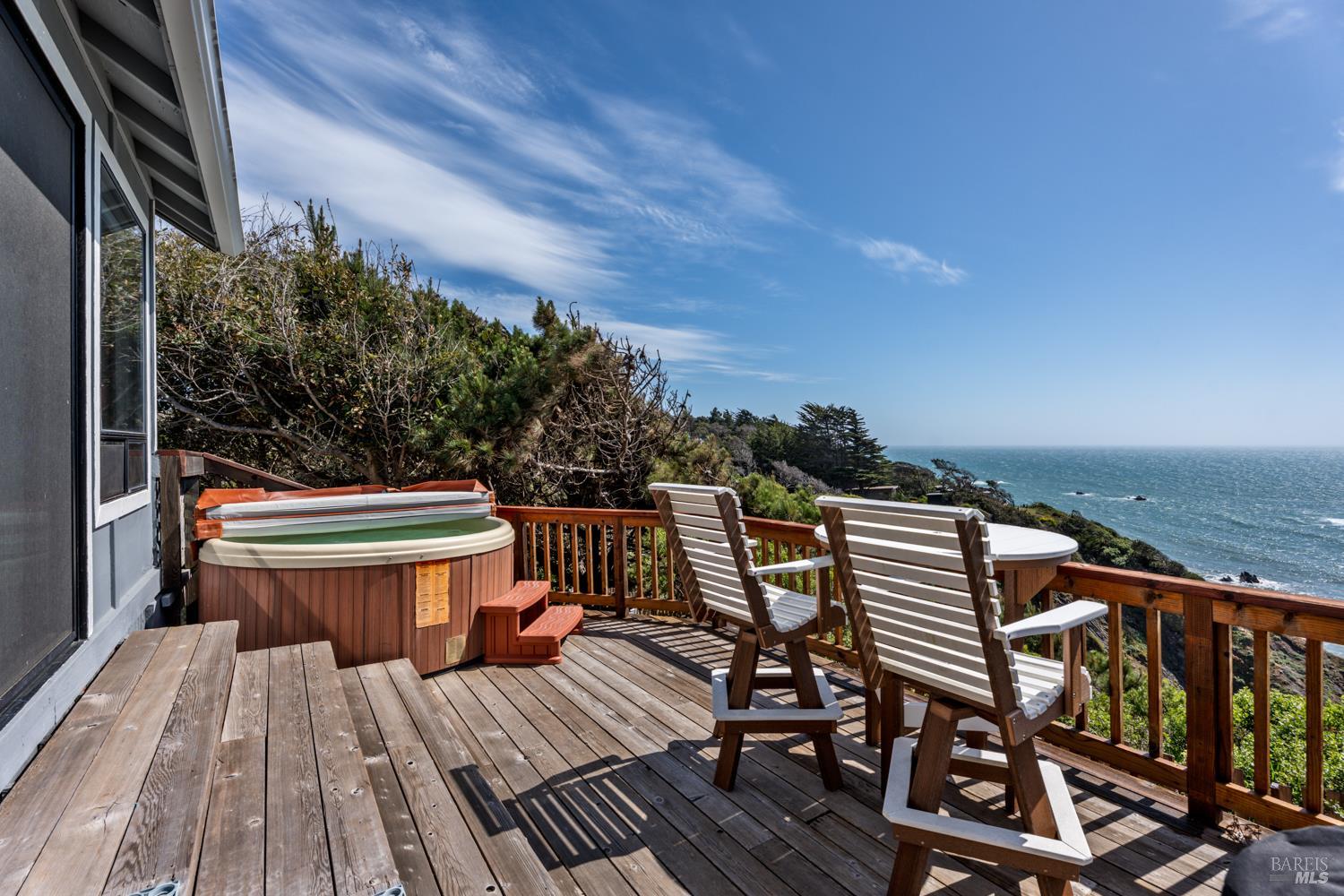 Detail Gallery Image 32 of 52 For 33500 S Highway 1 Unkn, Gualala,  CA 95445 - 3 Beds | 3 Baths