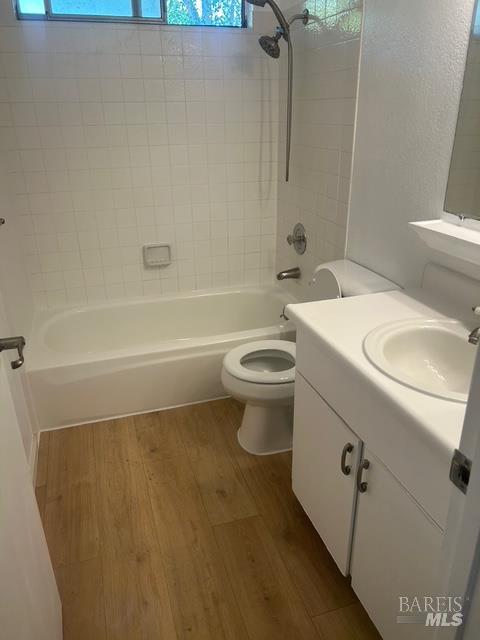 Detail Gallery Image 15 of 29 For 7761 Camino Colegio Dr, Rohnert Park,  CA 94928 - 2 Beds | 2 Baths
