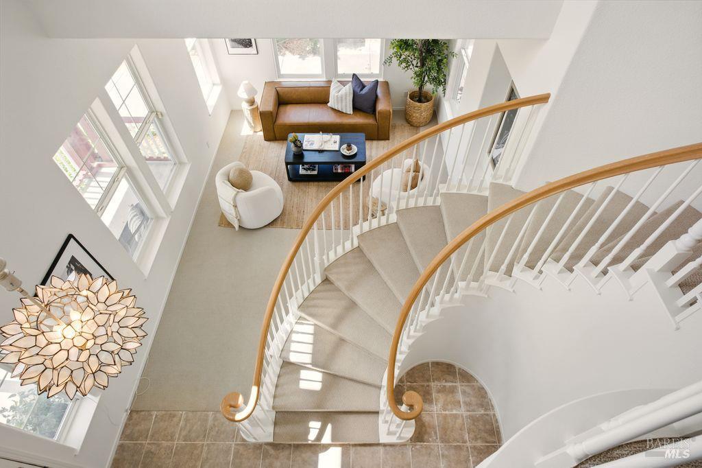 Detail Gallery Image 17 of 41 For 1935 Sestri Ln, Petaluma,  CA 94954 - 4 Beds | 4 Baths