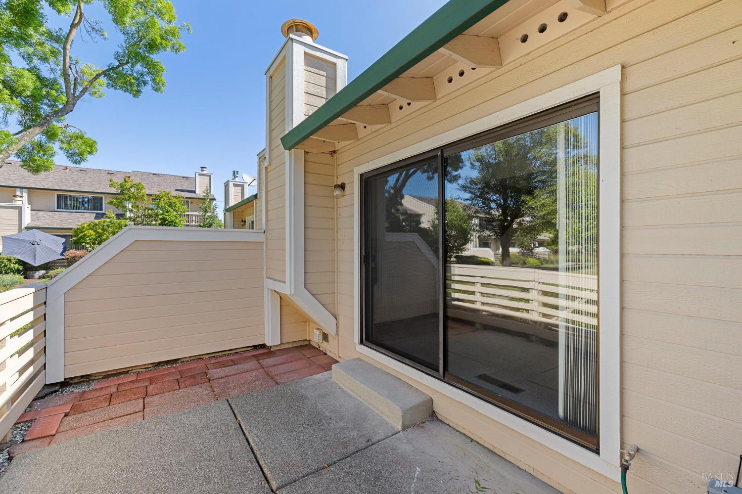 Detail Gallery Image 23 of 34 For 2124 Chianti Dr, Santa Rosa,  CA 95403 - 3 Beds | 2/1 Baths
