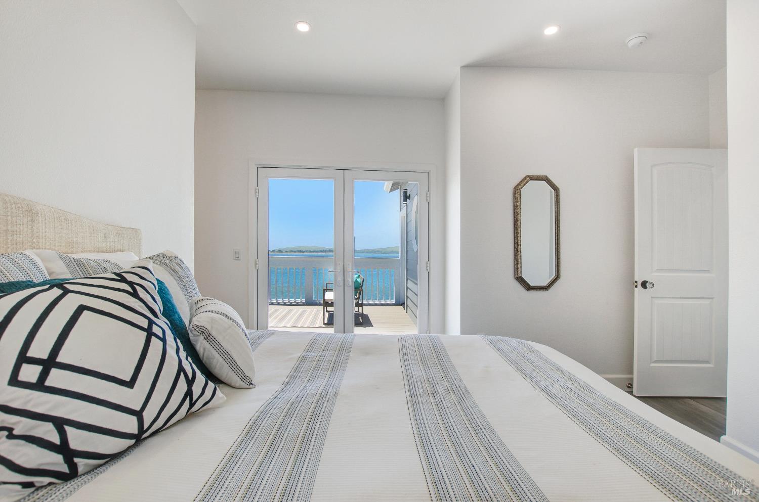 Detail Gallery Image 23 of 43 For 625 Highway 1 Hwy, Bodega Bay,  CA 94923 - 2 Beds | 1/1 Baths