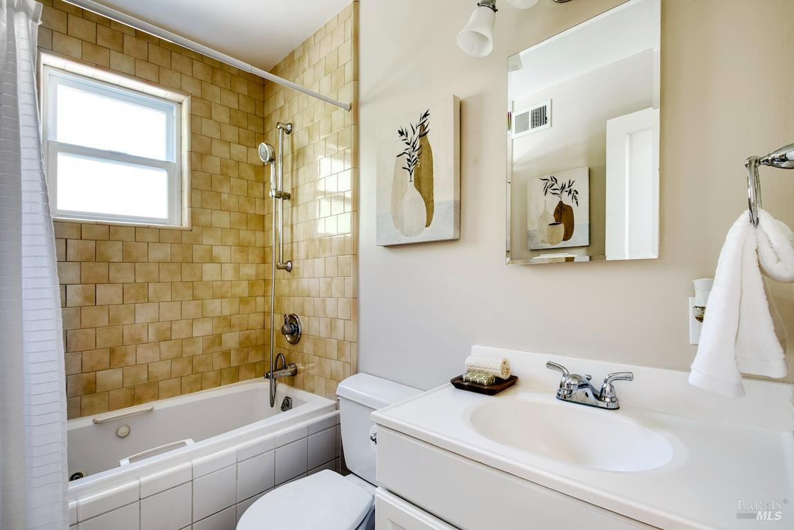 Detail Gallery Image 27 of 48 For 41 Salinas Ave, San Anselmo,  CA 94960 - 3 Beds | 3 Baths