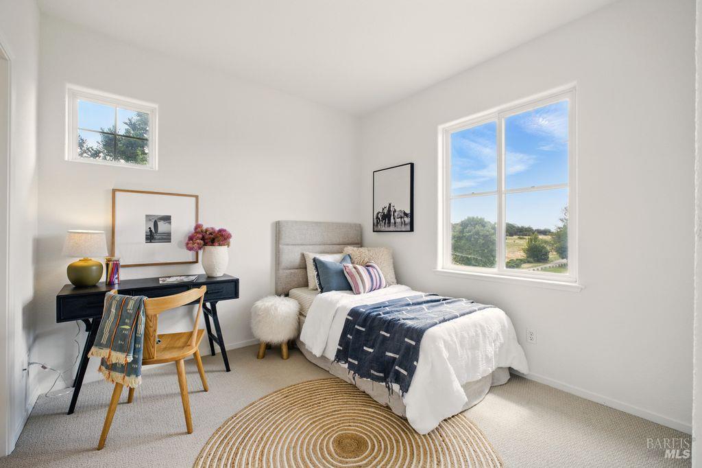 Detail Gallery Image 28 of 41 For 1935 Sestri Ln, Petaluma,  CA 94954 - 4 Beds | 4 Baths