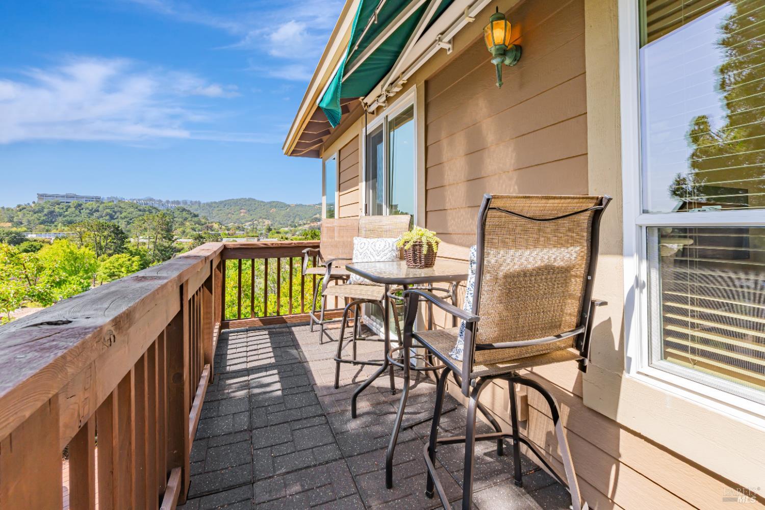 Detail Gallery Image 28 of 40 For 359 Orchid Dr, San Rafael,  CA 94903 - 4 Beds | 2/1 Baths