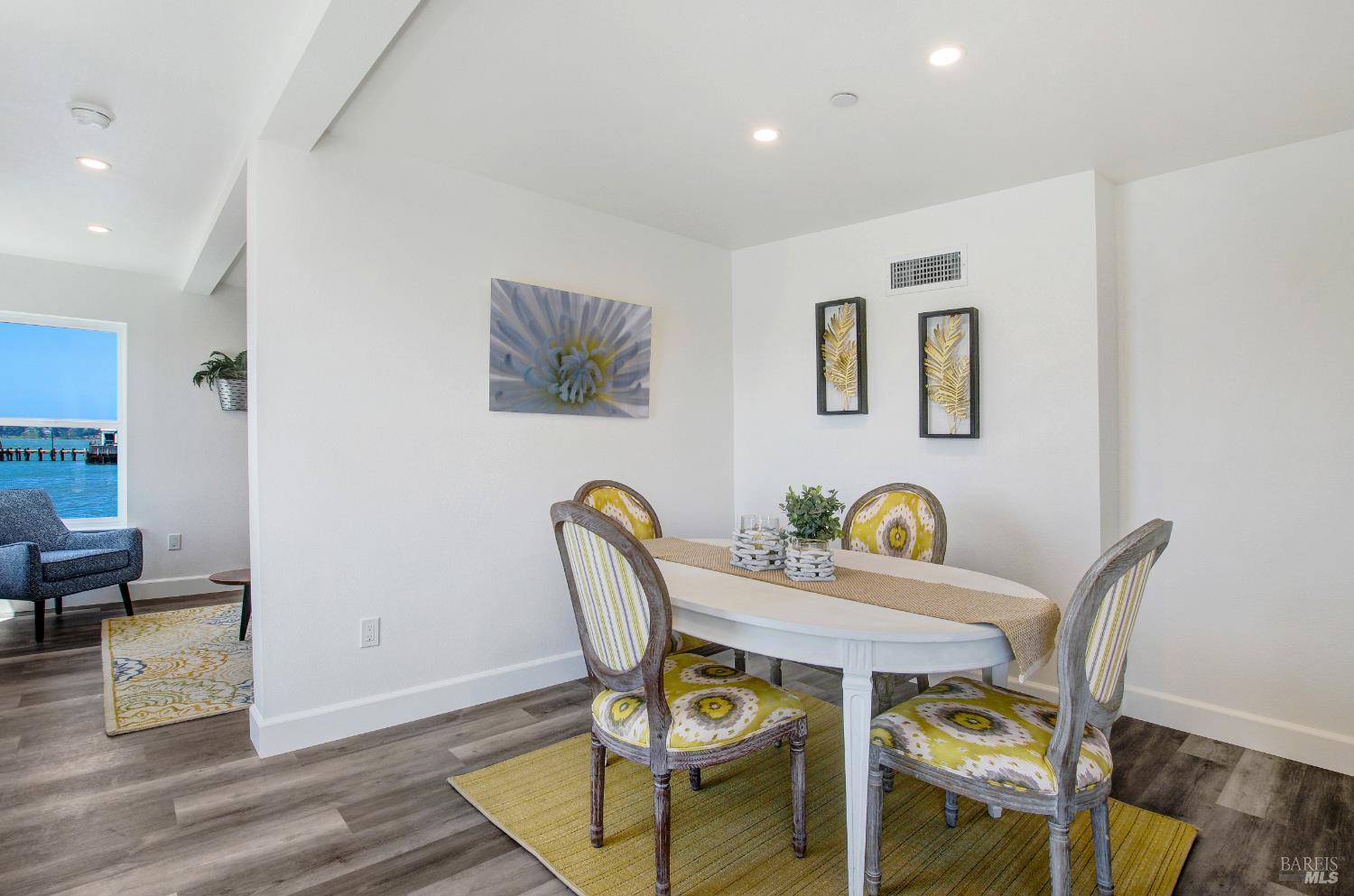 Detail Gallery Image 31 of 43 For 625 Highway 1 Hwy, Bodega Bay,  CA 94923 - 2 Beds | 1/1 Baths