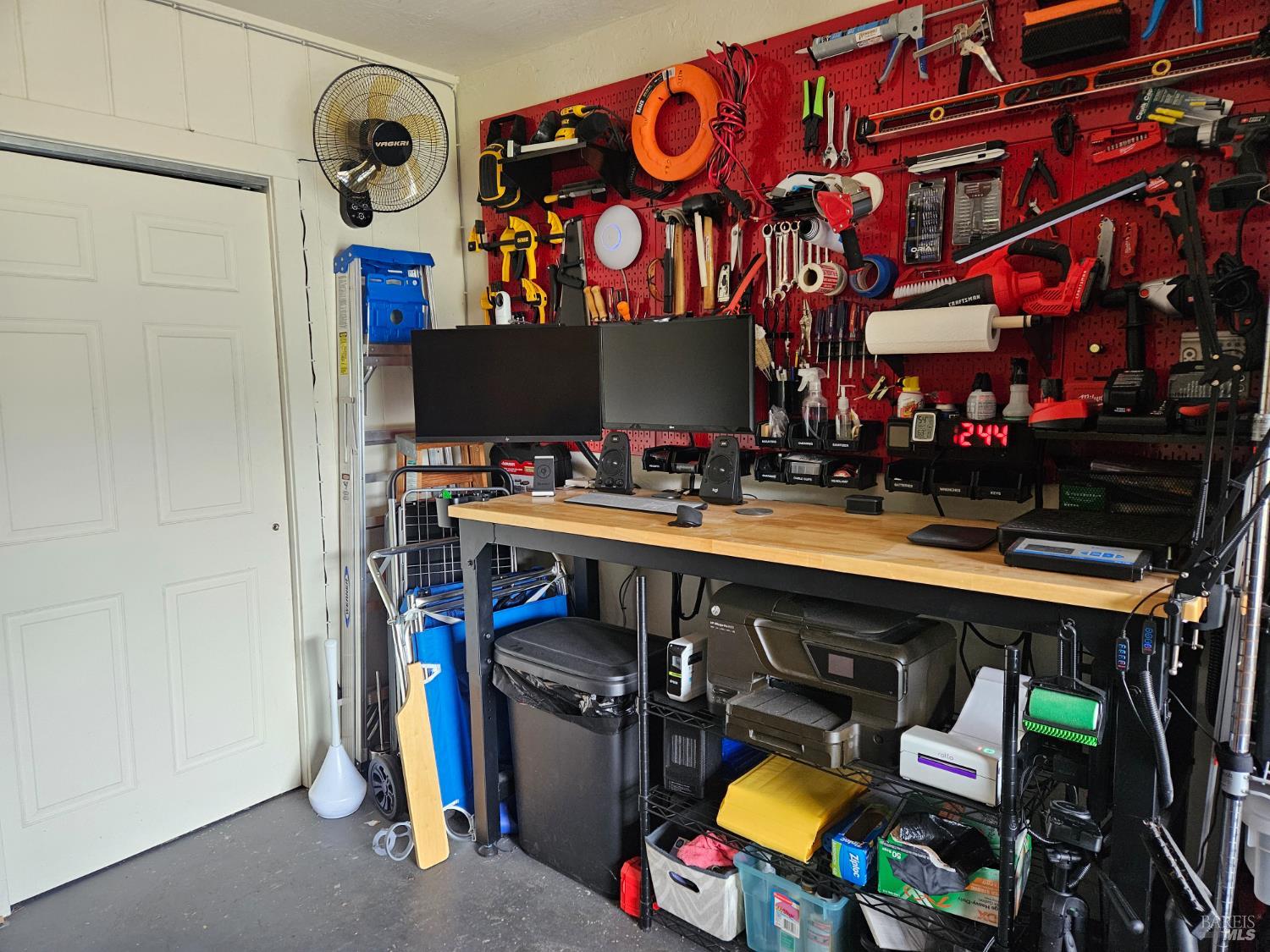 Detail Gallery Image 52 of 52 For 4 Las Huertas Ct, San Rafael,  CA 94903 - 3 Beds | 1 Baths