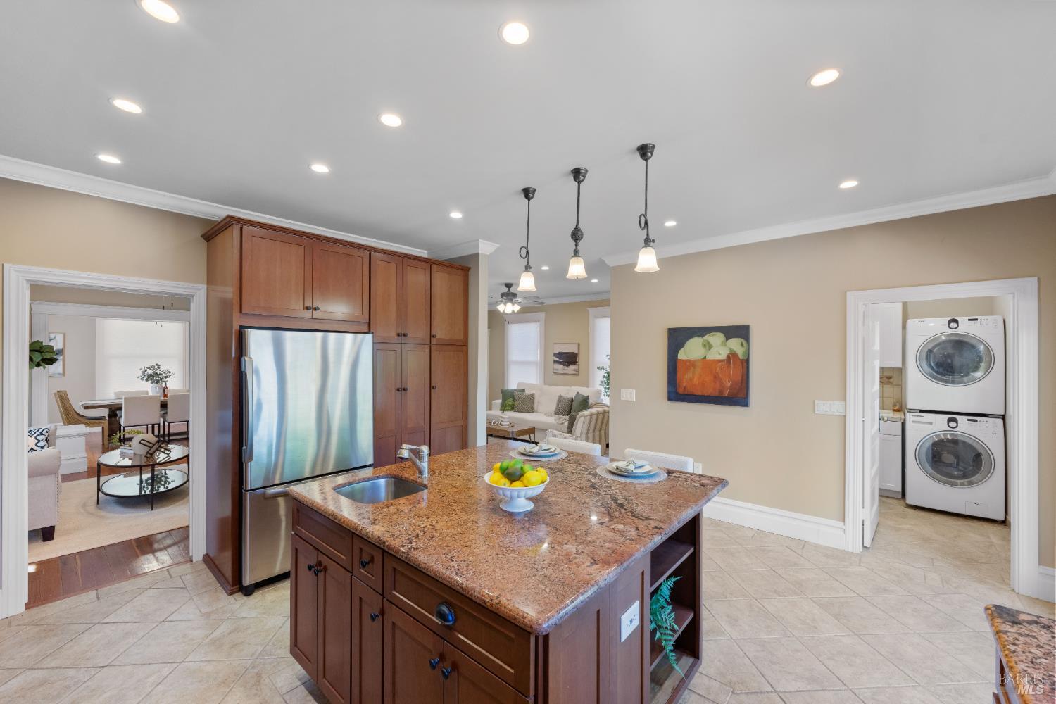 Detail Gallery Image 15 of 63 For 190 Franklin St, Napa,  CA 94558 - 4 Beds | 3 Baths