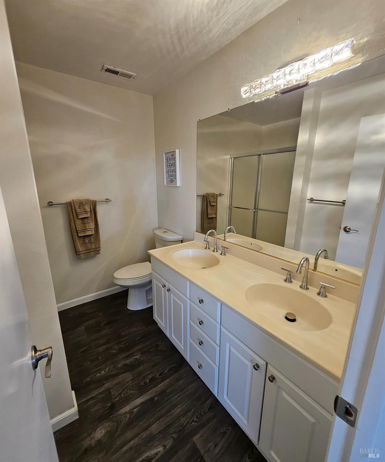 Detail Gallery Image 19 of 22 For 2145 Clearview Cir, Benicia,  CA 94510 - 2 Beds | 2/1 Baths
