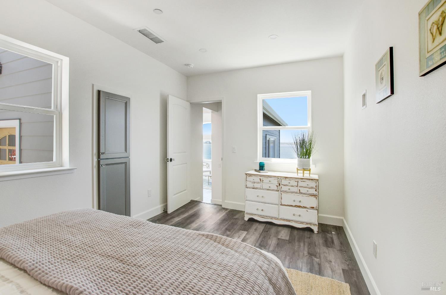 Detail Gallery Image 18 of 43 For 625 Highway 1 Hwy, Bodega Bay,  CA 94923 - 2 Beds | 1/1 Baths