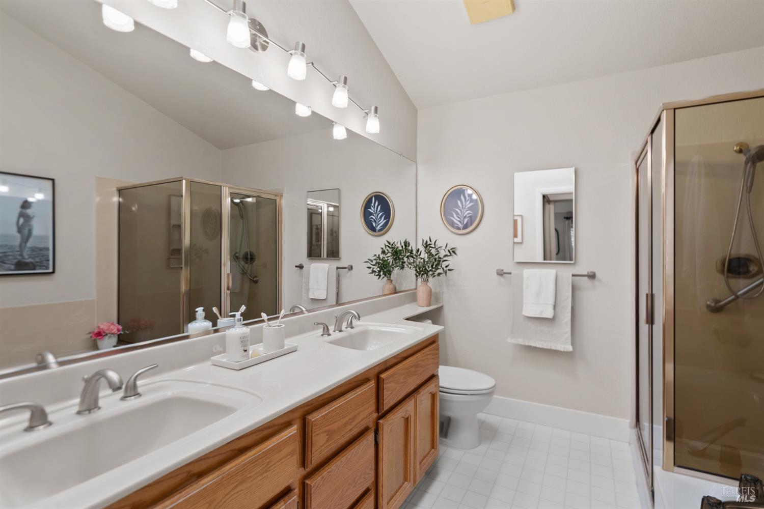 Detail Gallery Image 25 of 48 For 175 Saint James Dr, Sonoma,  CA 95476 - 2 Beds | 2 Baths