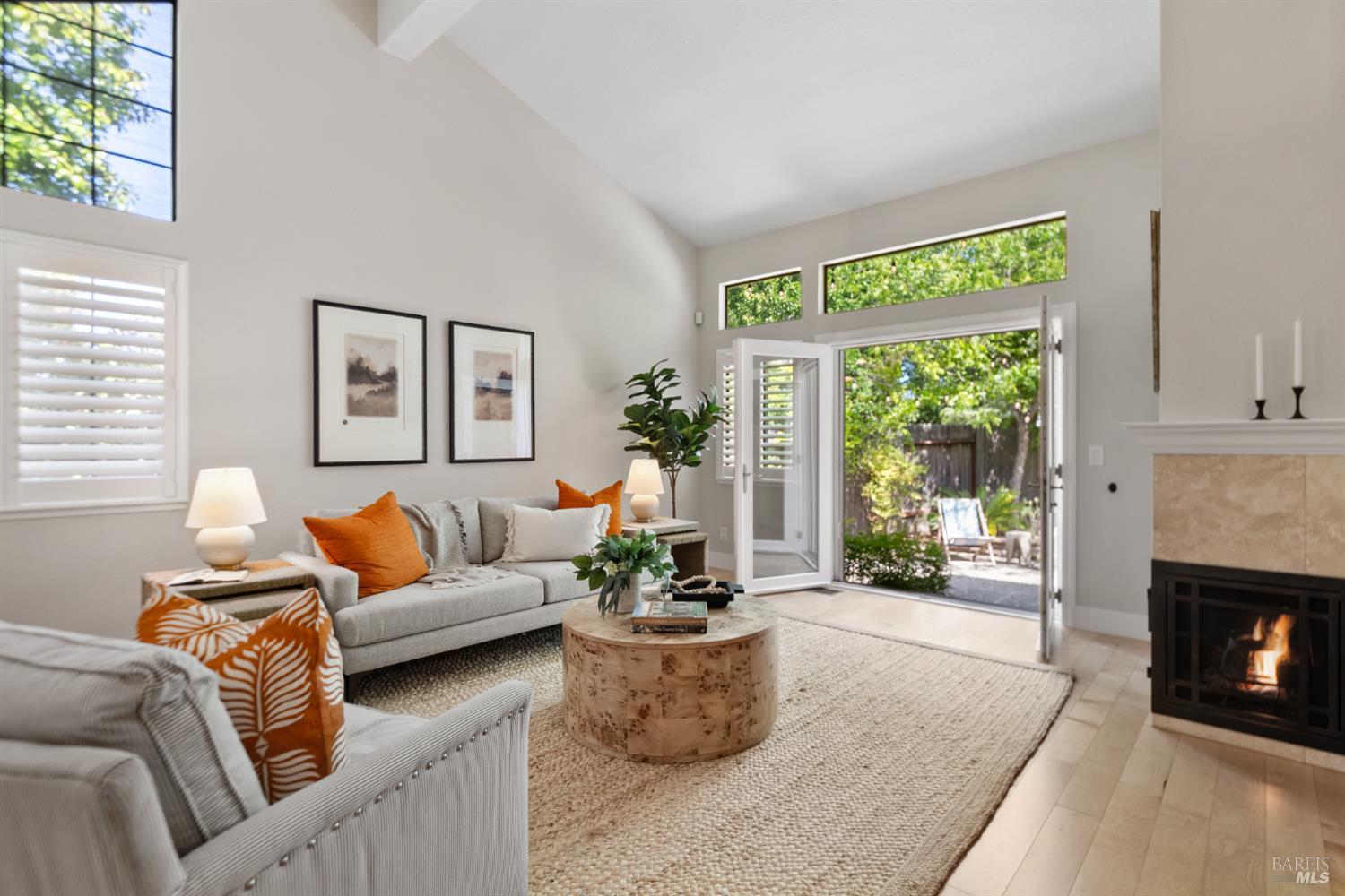 Detail Gallery Image 10 of 48 For 175 Saint James Dr, Sonoma,  CA 95476 - 2 Beds | 2 Baths
