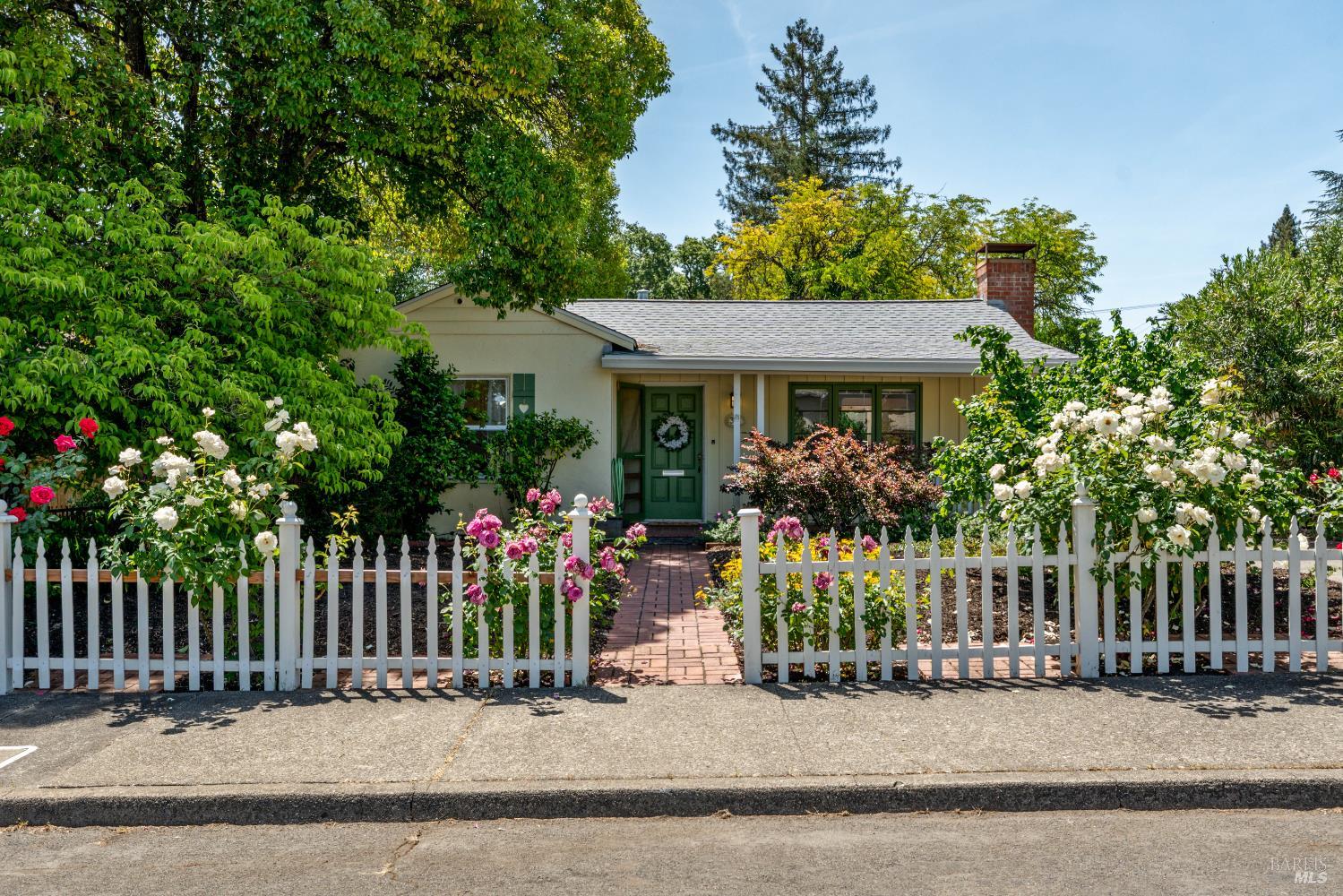 Detail Gallery Image 24 of 29 For 341 Jones St, Ukiah,  CA 95482 - 2 Beds | 1 Baths