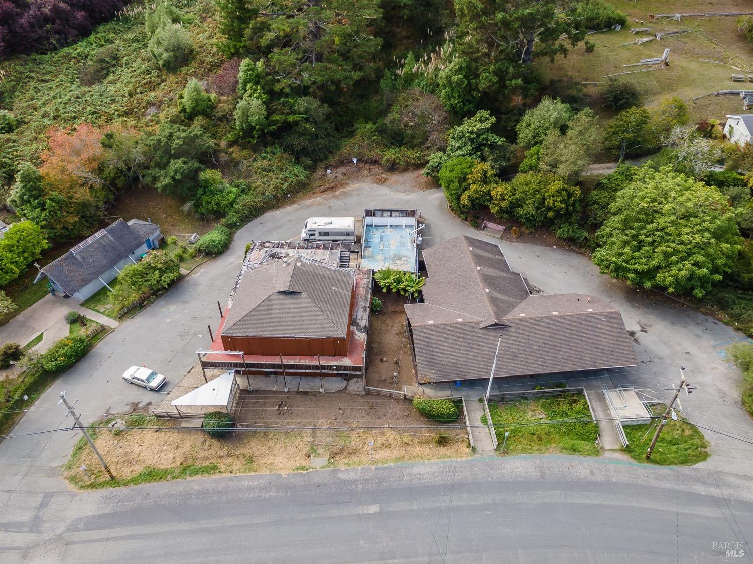 Detail Gallery Image 5 of 6 For 16 Brighton Ave, Bolinas,  CA 94924 - – Beds | – Baths