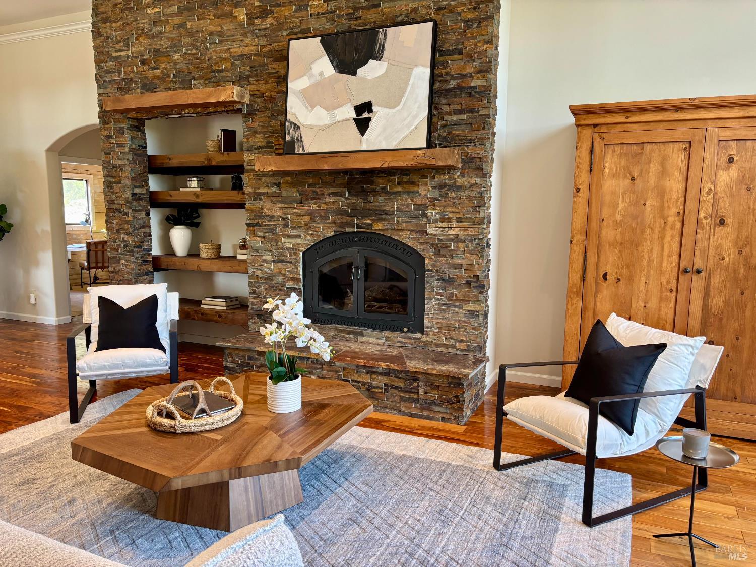 Detail Gallery Image 6 of 51 For 3979 Rolling Oaks Rd, Santa Rosa,  CA 95404 - 3 Beds | 3 Baths