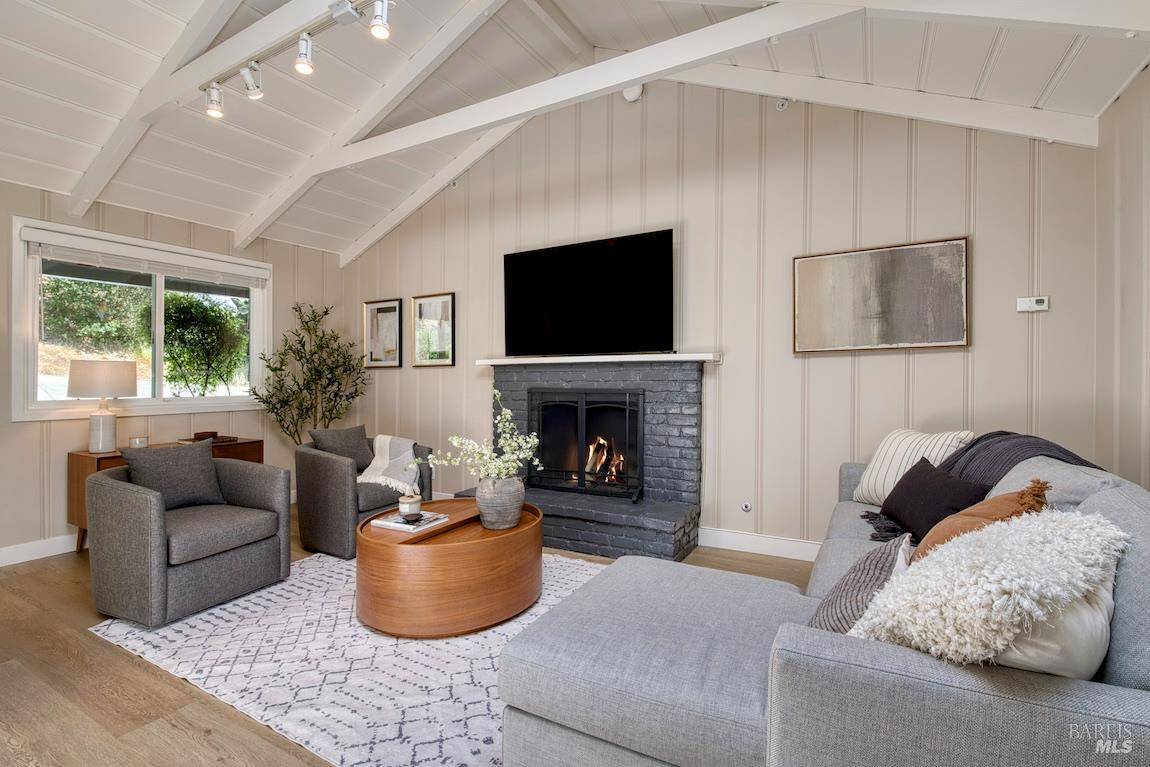 Detail Gallery Image 6 of 48 For 41 Salinas Ave, San Anselmo,  CA 94960 - 3 Beds | 3 Baths