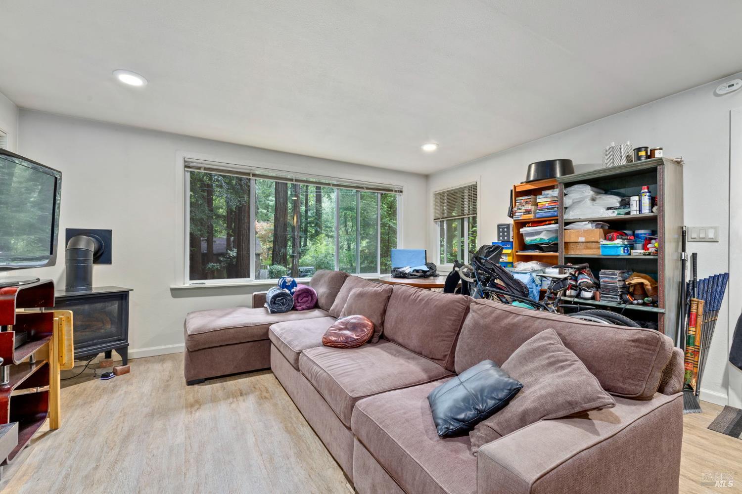 Detail Gallery Image 32 of 89 For 18 Wildwood Ln, Cazadero,  CA 95421 - 4 Beds | 3 Baths
