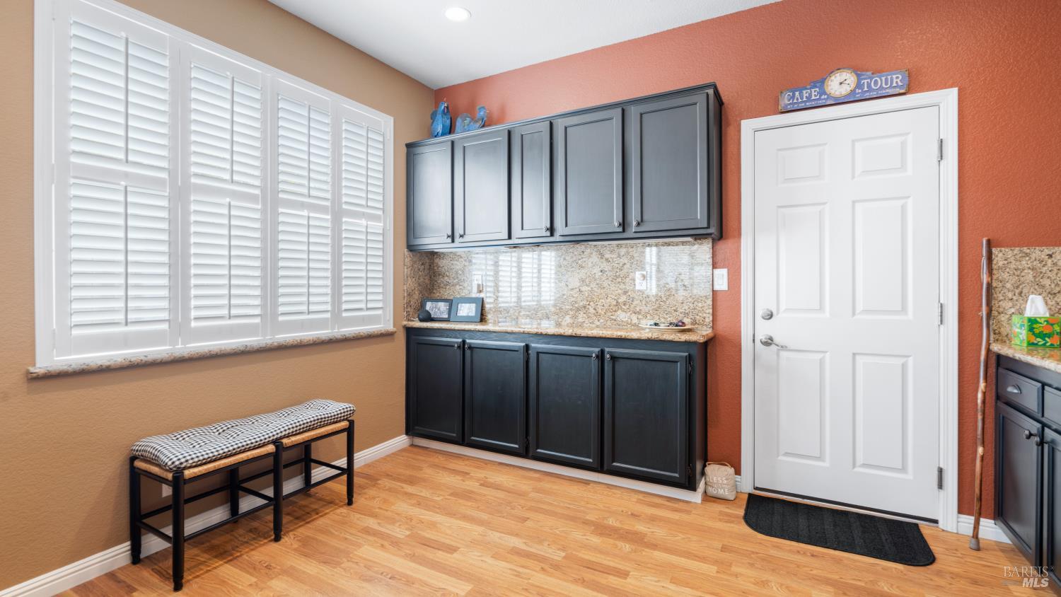 Detail Gallery Image 20 of 44 For 540 Wicklow Dr, Vacaville,  CA 95688 - 3 Beds | 2/1 Baths