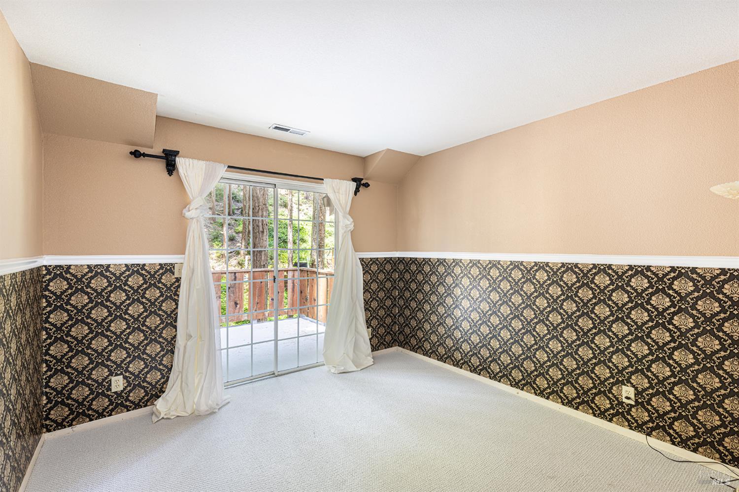 Detail Gallery Image 28 of 33 For 19369 Hidden Valley Rd, Guerneville,  CA 95446 - 3 Beds | 2 Baths