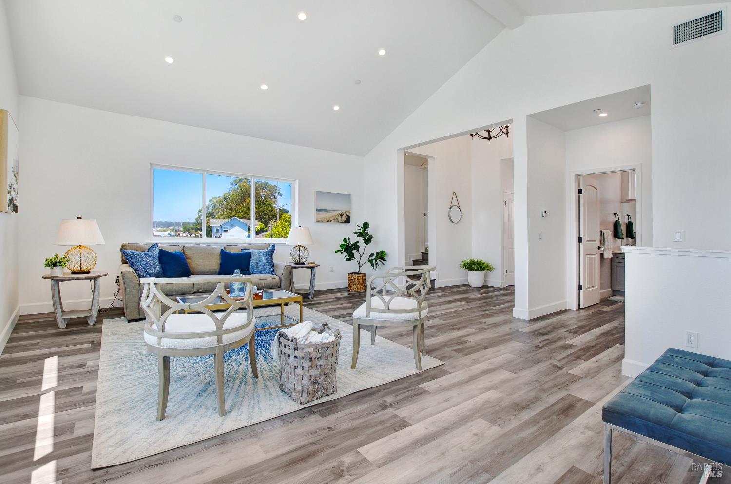 Detail Gallery Image 15 of 43 For 625 Highway 1 Hwy, Bodega Bay,  CA 94923 - 2 Beds | 1/1 Baths