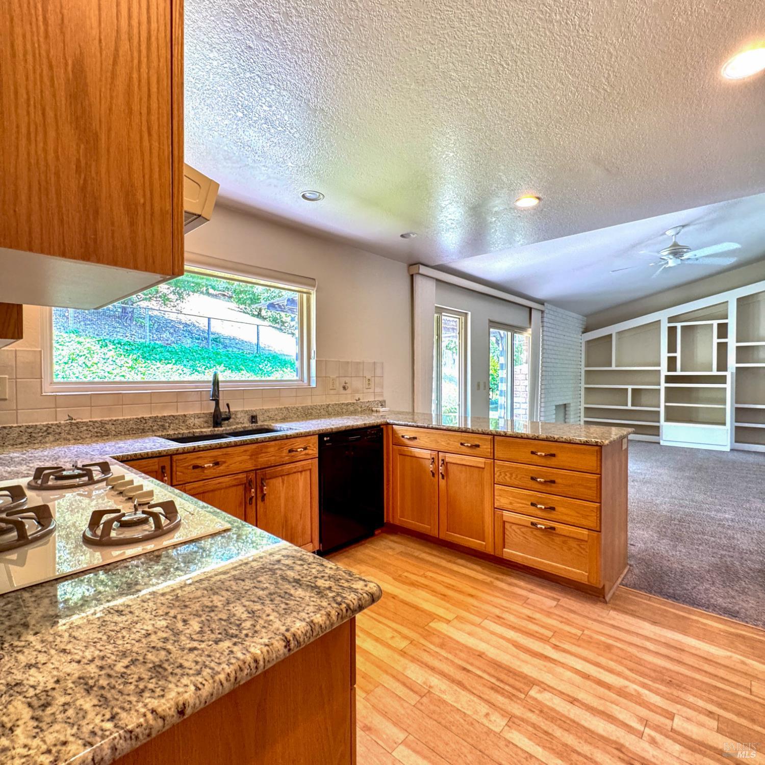 Detail Gallery Image 8 of 53 For 3319 David Dr, Napa,  CA 94558 - 4 Beds | 2 Baths