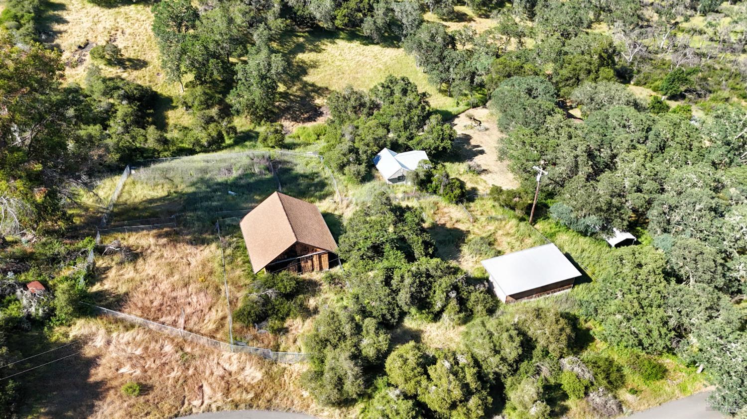 Detail Gallery Image 17 of 28 For 3321 Saint Helena Hwy, Saint Helena,  CA 94574 - 2 Beds | 2 Baths