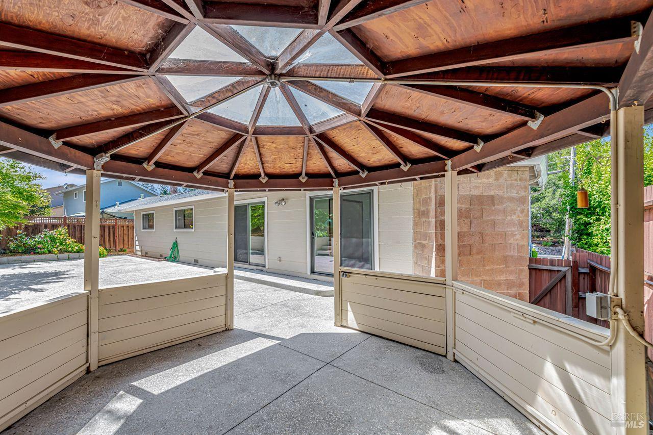 Detail Gallery Image 46 of 53 For 917 West St, Petaluma,  CA 94952 - 4 Beds | 2 Baths