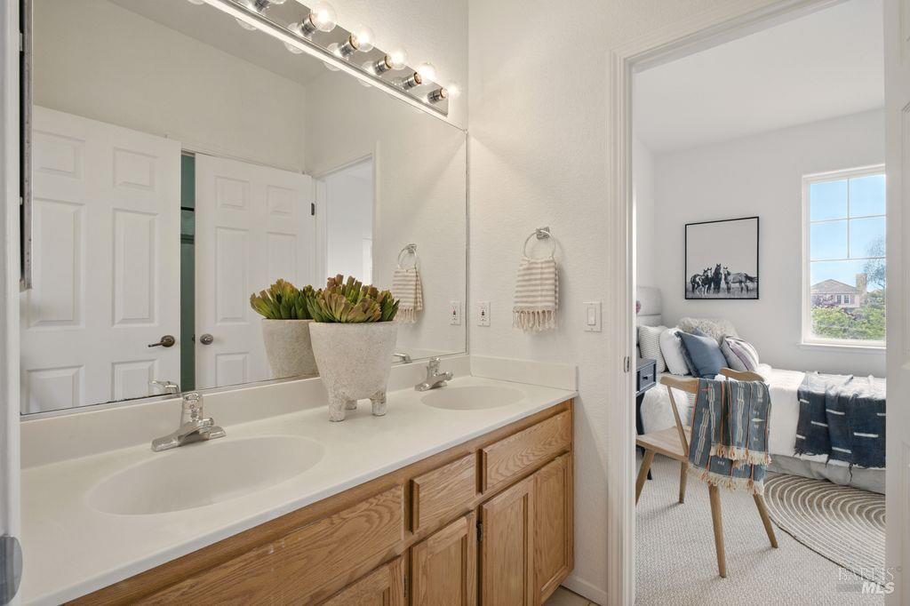 Detail Gallery Image 26 of 41 For 1935 Sestri Ln, Petaluma,  CA 94954 - 4 Beds | 4 Baths
