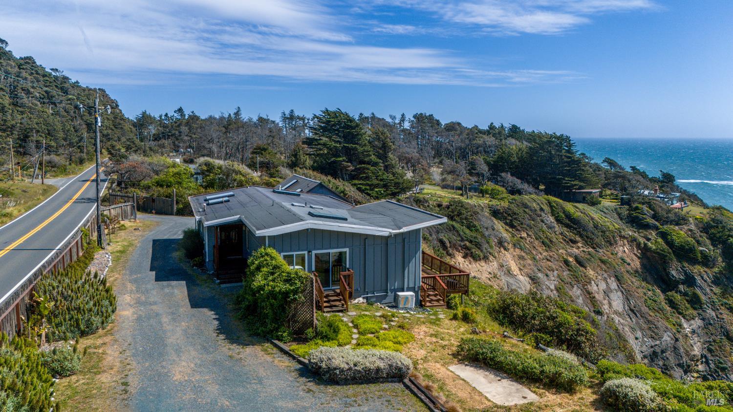 Detail Gallery Image 34 of 52 For 33500 S Highway 1 Unkn, Gualala,  CA 95445 - 3 Beds | 3 Baths