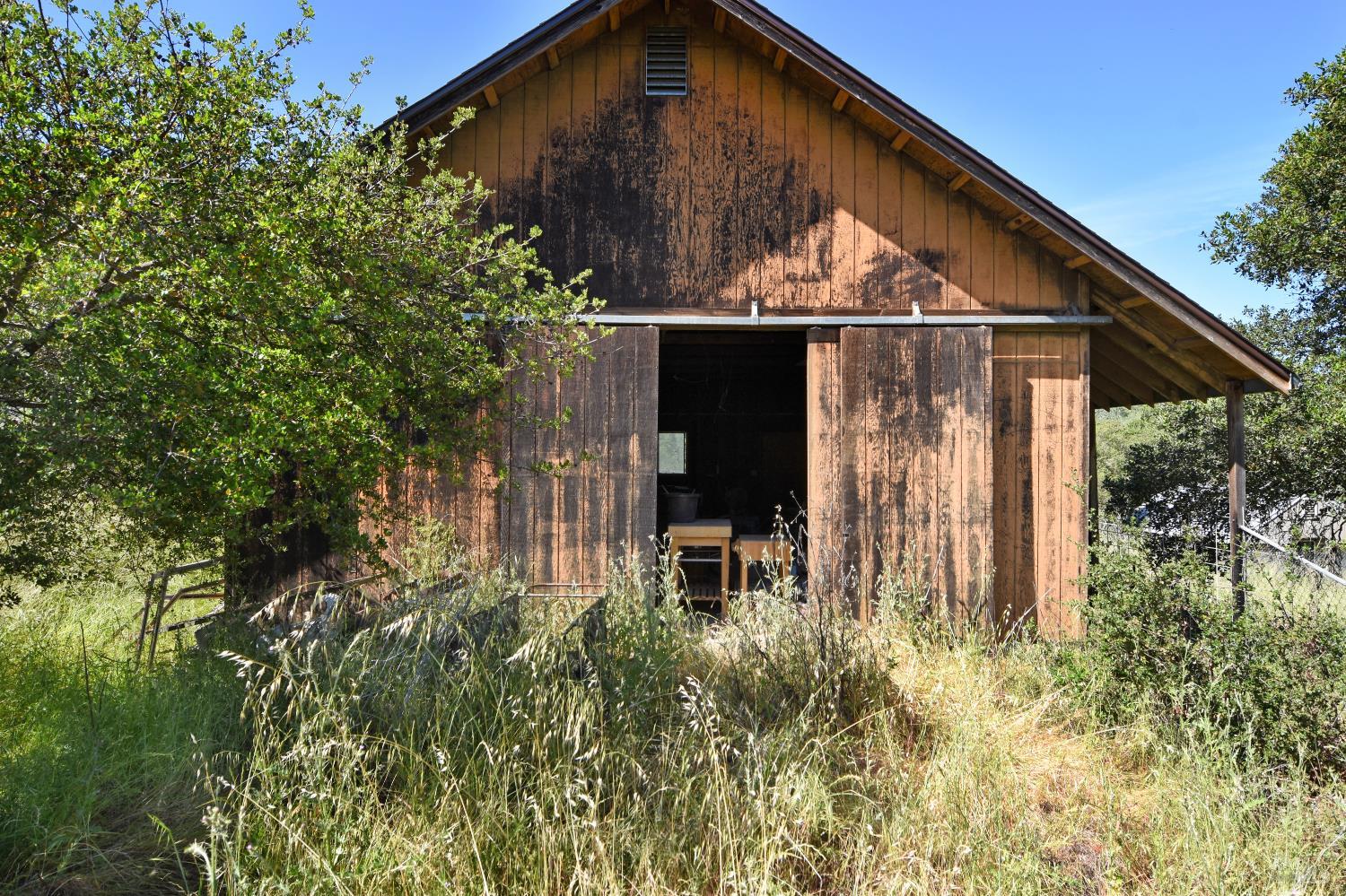 Detail Gallery Image 14 of 28 For 3321 Saint Helena Hwy, Saint Helena,  CA 94574 - 2 Beds | 2 Baths