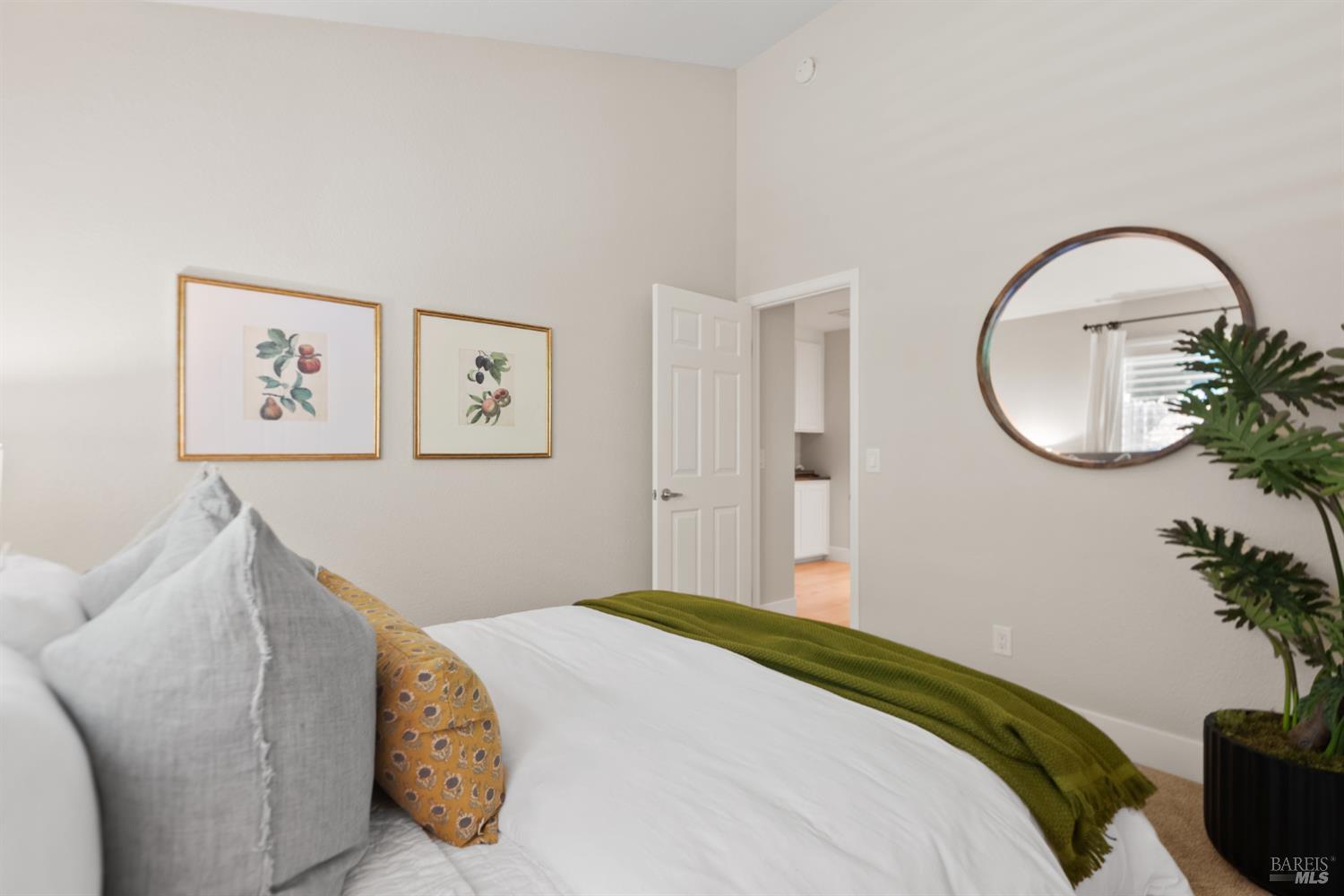 Detail Gallery Image 21 of 48 For 175 Saint James Dr, Sonoma,  CA 95476 - 2 Beds | 2 Baths