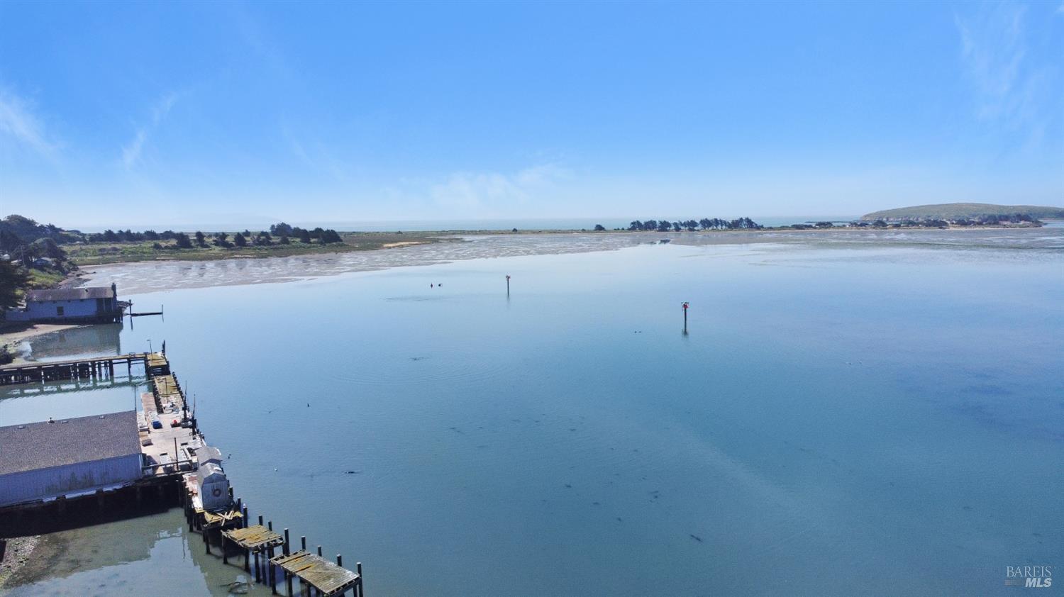 Detail Gallery Image 7 of 43 For 625 Highway 1 Hwy, Bodega Bay,  CA 94923 - 2 Beds | 1/1 Baths