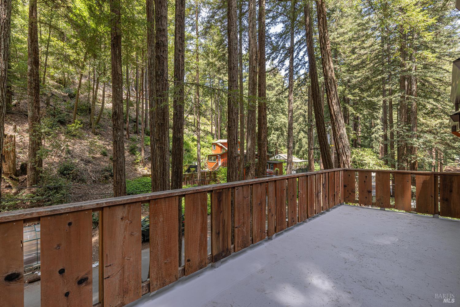 Detail Gallery Image 7 of 33 For 19369 Hidden Valley Rd, Guerneville,  CA 95446 - 3 Beds | 2 Baths