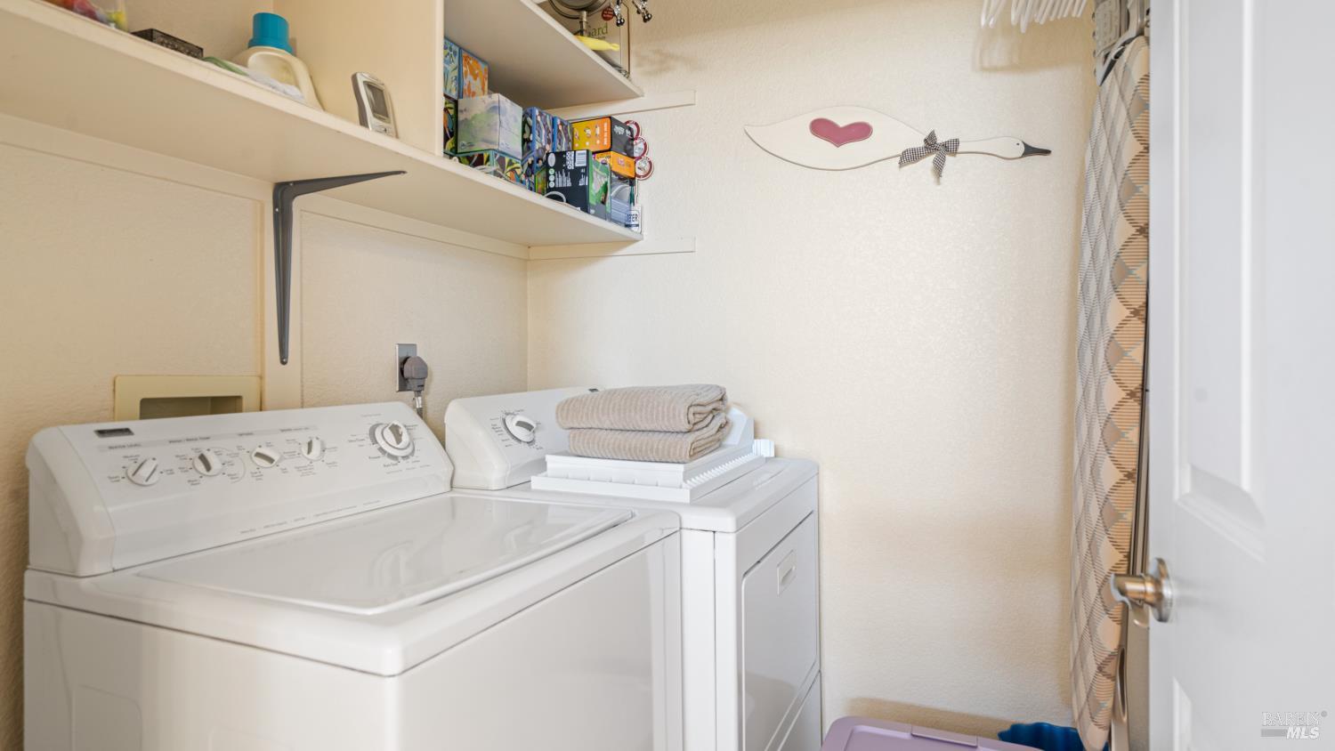 Detail Gallery Image 31 of 44 For 540 Wicklow Dr, Vacaville,  CA 95688 - 3 Beds | 2/1 Baths