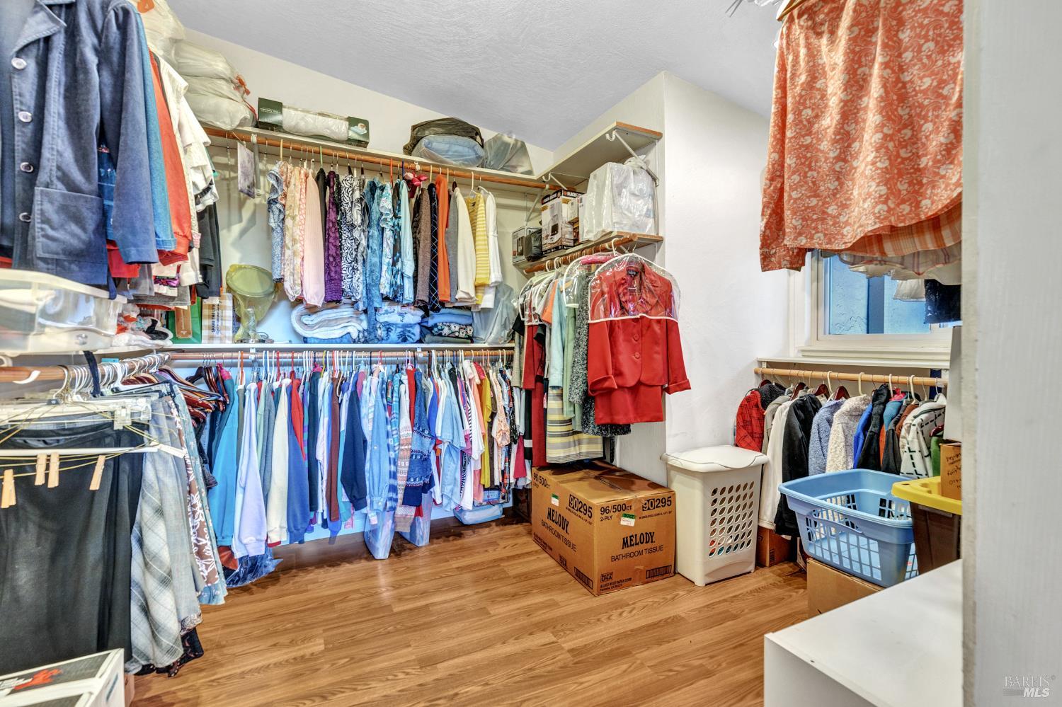 Detail Gallery Image 13 of 34 For 1324 Delwood St, Vallejo,  CA 94591 - 3 Beds | 2 Baths