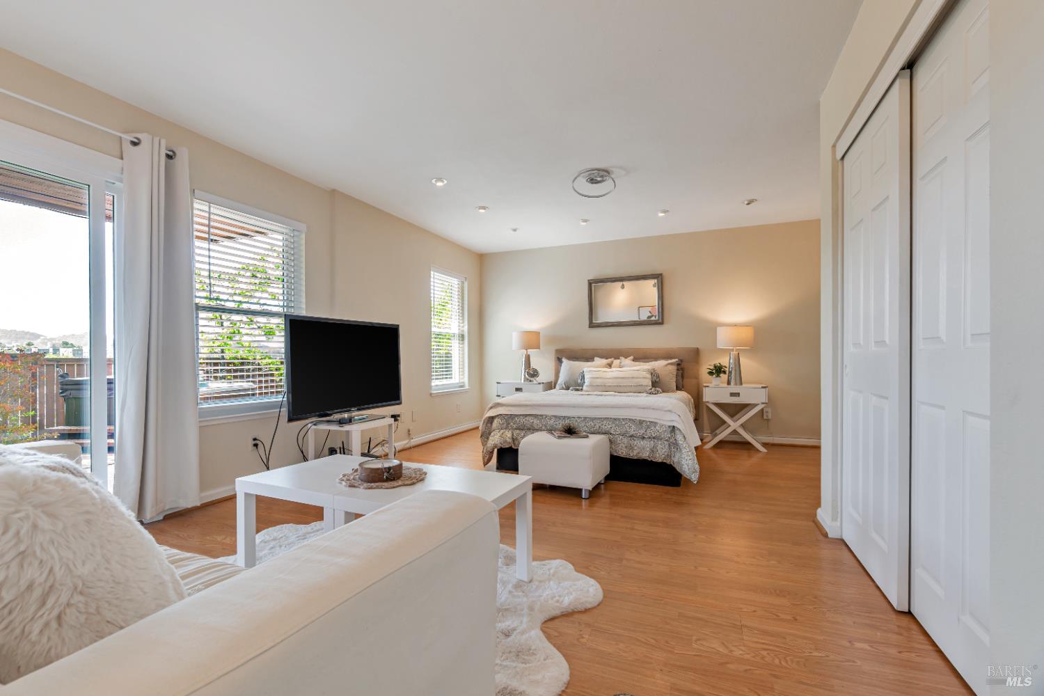 Detail Gallery Image 20 of 40 For 359 Orchid Dr, San Rafael,  CA 94903 - 4 Beds | 2/1 Baths