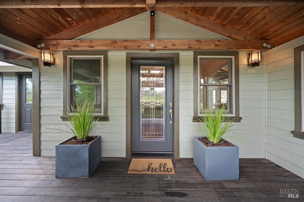 Detail Gallery Image 3 of 51 For 3979 Rolling Oaks Rd, Santa Rosa,  CA 95404 - 3 Beds | 3 Baths