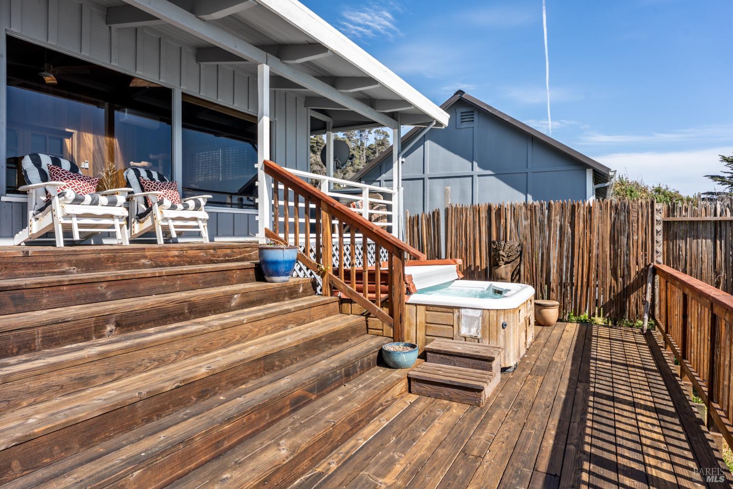 Detail Gallery Image 31 of 52 For 33500 S Highway 1 Unkn, Gualala,  CA 95445 - 3 Beds | 3 Baths