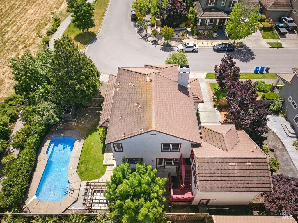 Detail Gallery Image 40 of 41 For 1935 Sestri Ln, Petaluma,  CA 94954 - 4 Beds | 4 Baths