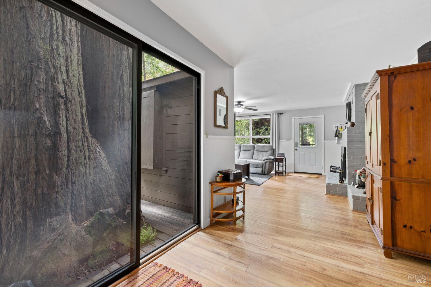 Detail Gallery Image 10 of 89 For 18 Wildwood Ln, Cazadero,  CA 95421 - 4 Beds | 3 Baths