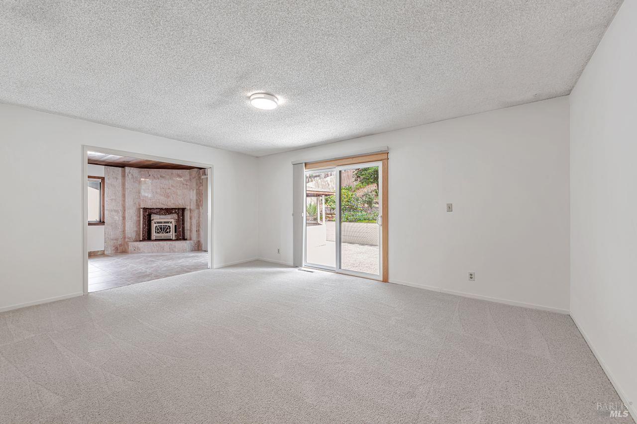 Detail Gallery Image 22 of 53 For 917 West St, Petaluma,  CA 94952 - 4 Beds | 2 Baths